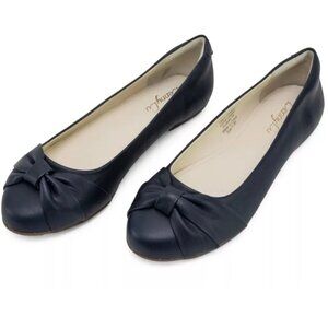 Women's NAVY 7 1/2 Leather Flats